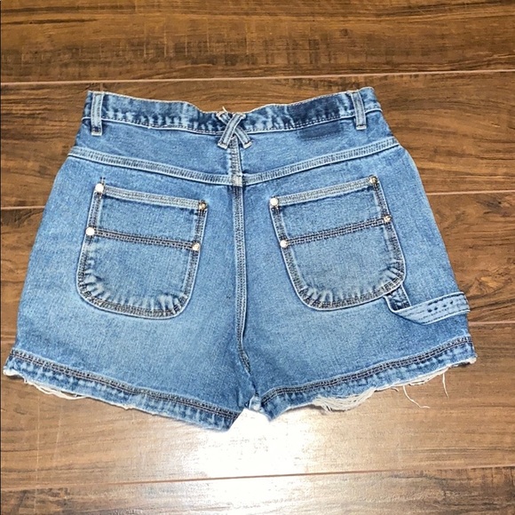 DISTRESSED DENIM SHORTS - Picture 4 of 7